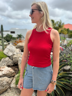 Topje rood